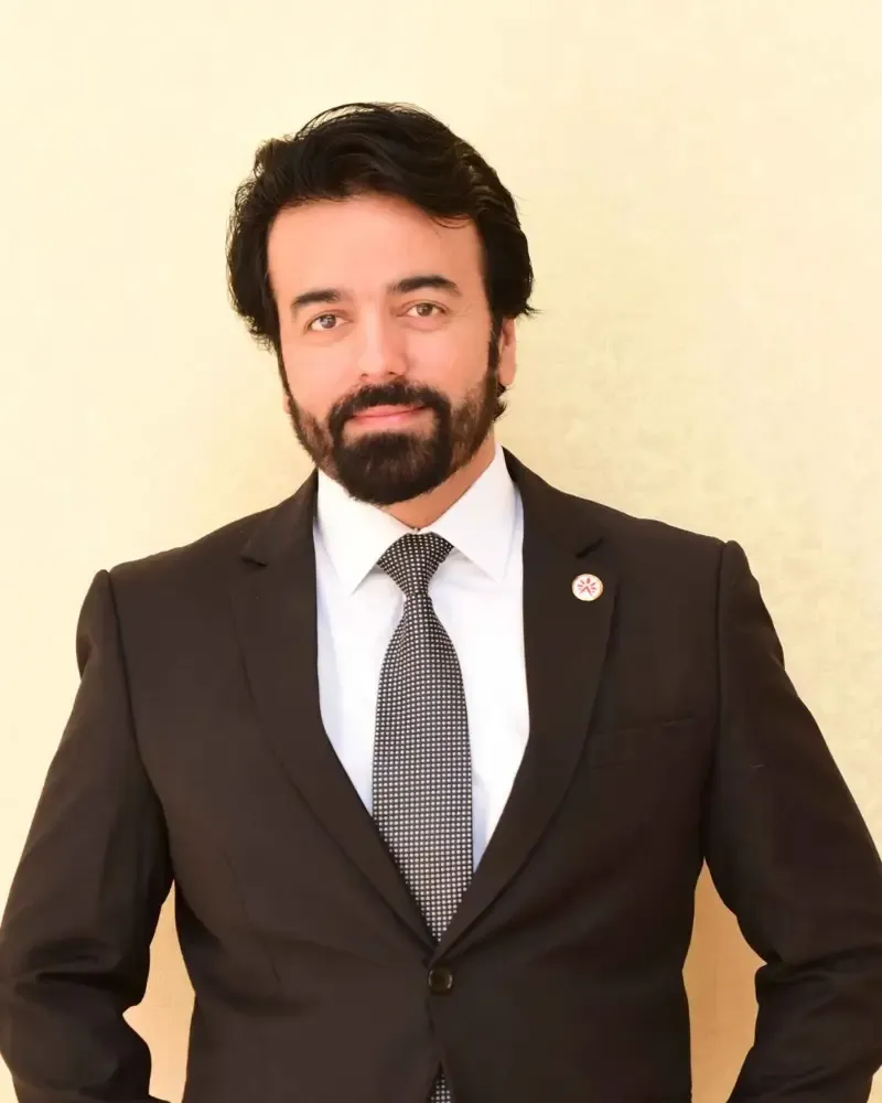 Dr-Omer-Farooq